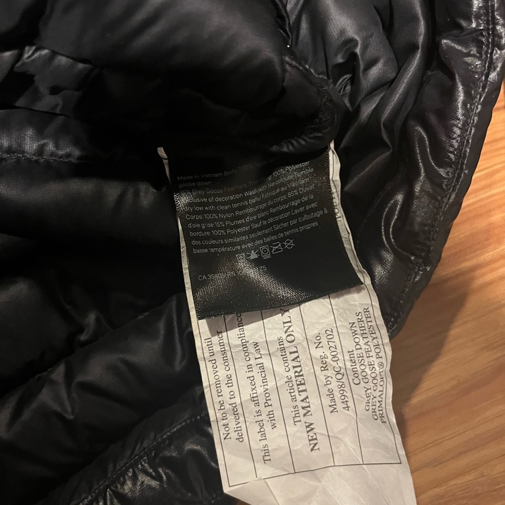 Lululemon jacket - Picture 5 of 6